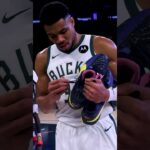 Christmas gifts don't get better than this 🎄🎁 Giannis gifts his shoes to a young Bucks fan! 💚
