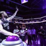 Domas LIGHTS THE BEAM! | Kings vs Magic 1.3.24