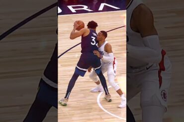 The Wolves got their last laugh on Russ 👀