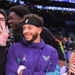 LaMelo Ball shows off during Seth Curry Postgame Interview 😆