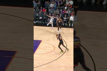 CAN'T STOP WATCHING THIS. OH MY. #shorts | Phoenix Suns