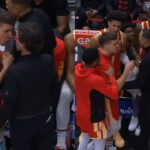 Bogdan Bogdanovic gets heated with coach on Hawks bench and needs to be held back 😳