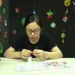 Hướng dẫn các bạn cách xâu vòng tay, vòng cổ  theo tên với những hạt nhựa nhiều màu