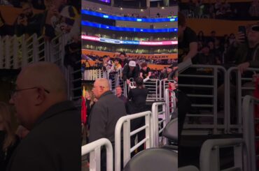 Sacramento Kings DeMar DeRozan signing autographs Kings vs. Lakers #lakers #kings #derozan #nba