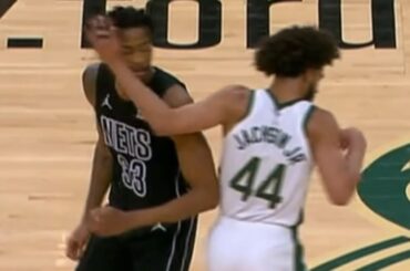 Andre Jackson Jr smacks Nic Claxton and gets ejected 😭