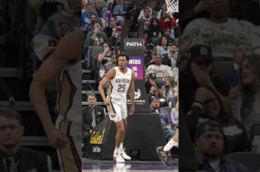 CJ off the backboard to Trey Murphy 🤯 #pelicans #nba #shorts