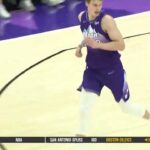 Utah Jazz Defeat Los Angeles Lakers At Home