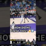 Trey Murphy with the wild finish for the alley-oop!