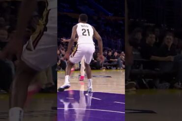 Luka Doncic está entrosado nos Lakers! 😎 #NBA #shorts