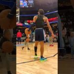 Ja warming up with his daughter during shootaround 🩷