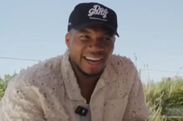 Giannis on if he is staying in Milwaukee “Probably. We’ll see." 👀