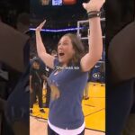 Steph Curry Helps Fan Win $5000
