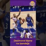 Desmond Bane na bandeja com categoria