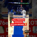 76ers mascot didn't want Jaylen Brown's hair on them 😭