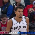 Wemby TAKES OVER LATE In Chicago! | November 10, 2025