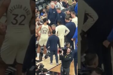 Timeout Goes CRAZY !🔥👀 #stevekerr #goldenstatewarriors #nba