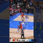 Kawhi going 1 on 3 🦾