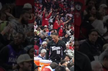 Fan Stands Up For Russell Westbrook!