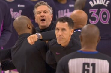 Chris Finch absolutely loses his mind at ref and has to be held back after ejected 😳