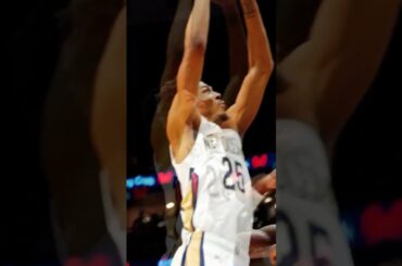 Jeremiah Fears DIME to driving Trey Murphy III #pelicans #suns #highlights