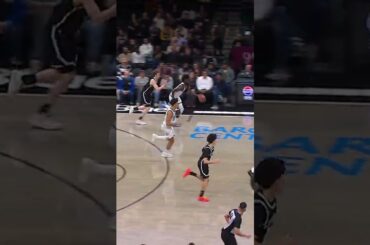 LOOK AT THAT HUSTLE!  🏃