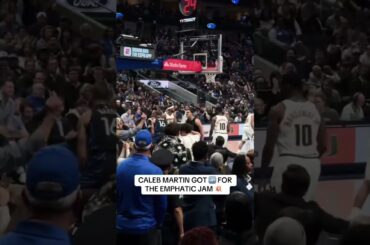 The Mavs fans were loving it ‼️