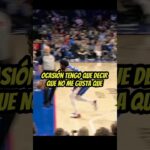 Joel Embiid Se Tira Hacia El Publico Para Salvar La Bola!
