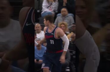 Brook Lopez so TUFF 💪