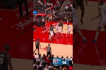 How?! (KD. That's how. 🤌) #rockets