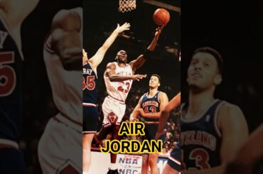 MICHAEL JORDAN Lefty Finish against the Cavs (1992 ECF) 🐐🏀 #michaeljordan #nba #shorts