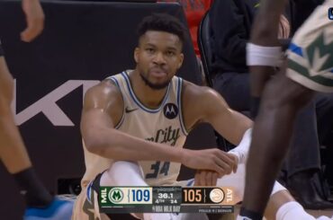 WILD ENDING to Milwaukee Bucks vs Atlanta Hawks - Final 1:30