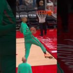 Vic made this look too easy 😮‍💨  #spurs #nba #wemby #dunk