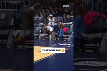 All he could do was sit there and watch 🫣 #basketball #cbb #fan