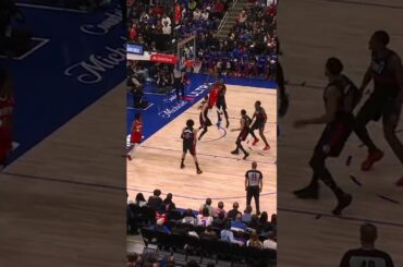 KD with AUTHORITY 😤 #rockets