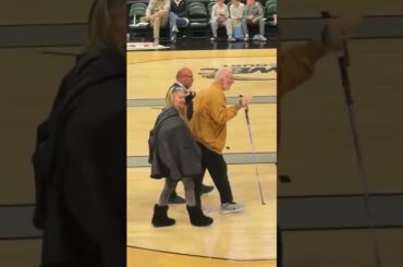 Former San Antonio Spurs coach Gregg Popovich makes emotional return at G league game 🥹