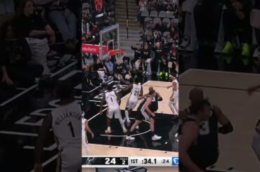 Welcome back Dev 👌  #spurs #nba #devinvassell