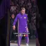 Listen to the Mavs crowd pop for Luka Doncic ❤️💯