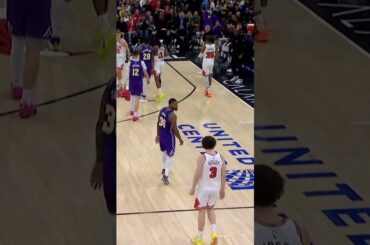 Imagine if this counted 😮 #chicagobulls #nba #joshgiddey