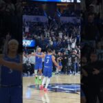 KIA CENTER IS POPPING!!!