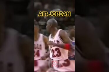 MICHAEL JORDAN Great Spin Move against NYK 🐐🏀 #michaeljordan #nba #shorts