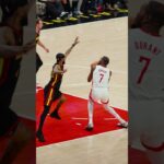 KD pulled moves out the 💼 for another 30-piece against the Hawks! #rockets