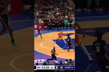 Swipa swipe ➡️ Steph slam ‼️  #spurs #nba #deaaronfox #stephoncastle