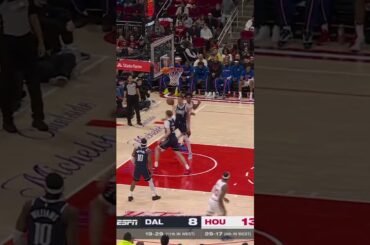 Tari on both ends of the court 😤 #rockets