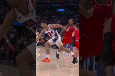 The 76ers’ reaction to Quentin Grimes poster 🤣