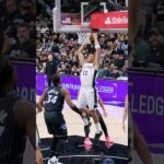 This Carter Bryant dunk 🤯🤯🤯 #nba #spurs