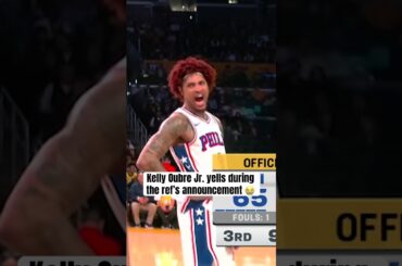 Ref looked back to see what's going on 😅