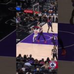 John Collins 22 PTS vs Kings 💪