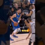 The steal, the pump fake, the cele! 👌 #klaythompson #threepointer #dallasmavericks #nba