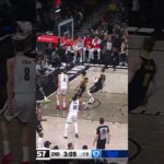 "NO HE DIDN'T! NO HE DIDN'T!" Quenton Jackson with the POSTER 😱