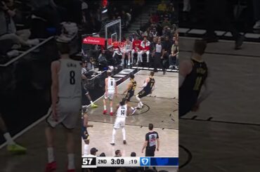 "NO HE DIDN'T! NO HE DIDN'T!" Quenton Jackson with the POSTER 😱